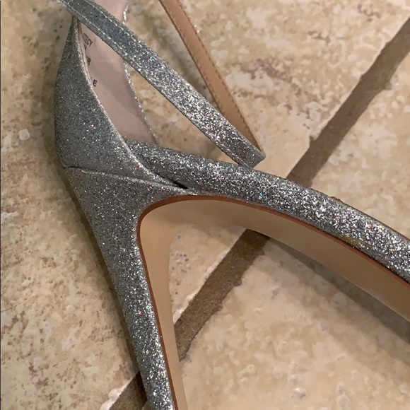 STEVE MADDEN Stecy Silver Glitter Heels! - Picture 5 of 5